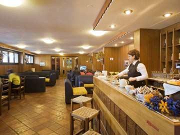 Hotel Ski Club I Cavalieri Rta Colle Colle Sestriere Exteriör bild