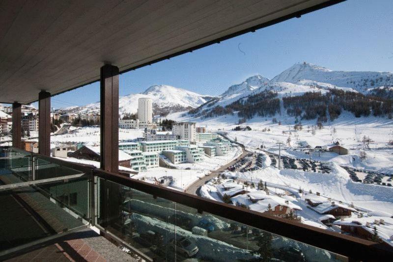 Hotel Ski Club I Cavalieri Rta Colle Colle Sestriere Exteriör bild